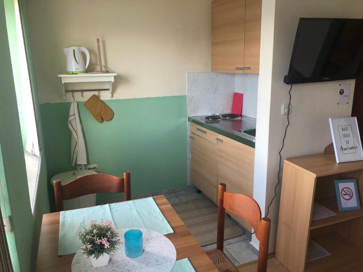 Apartmani Beach Miskovici, Otok Pag エクステリア 写真